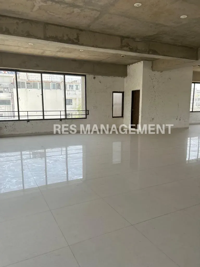 2000 sq.ft. office for rent Bhuyangdev