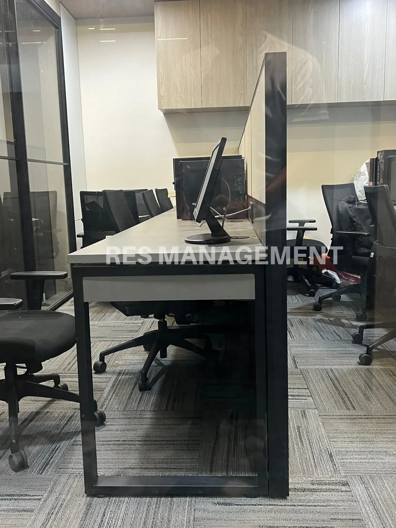 Fully Furnished office for Rent Ashram road 3 cabin 1 conference 80  seating