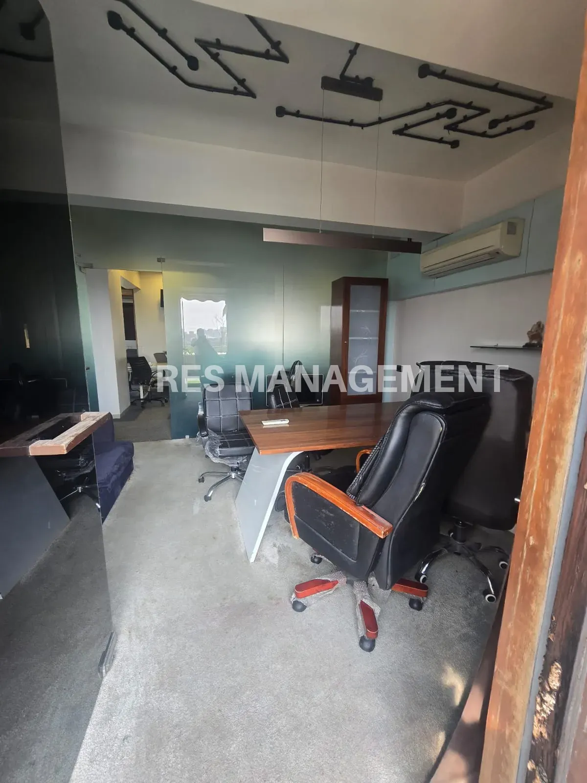 Fully Furnished office for Rent Vastrapur 1 cabin CONFERENCE 42  seating