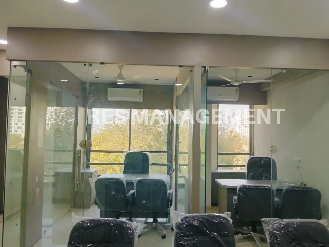 Fully Furnished office for Rent SG Highway 2 cabin 12 seating