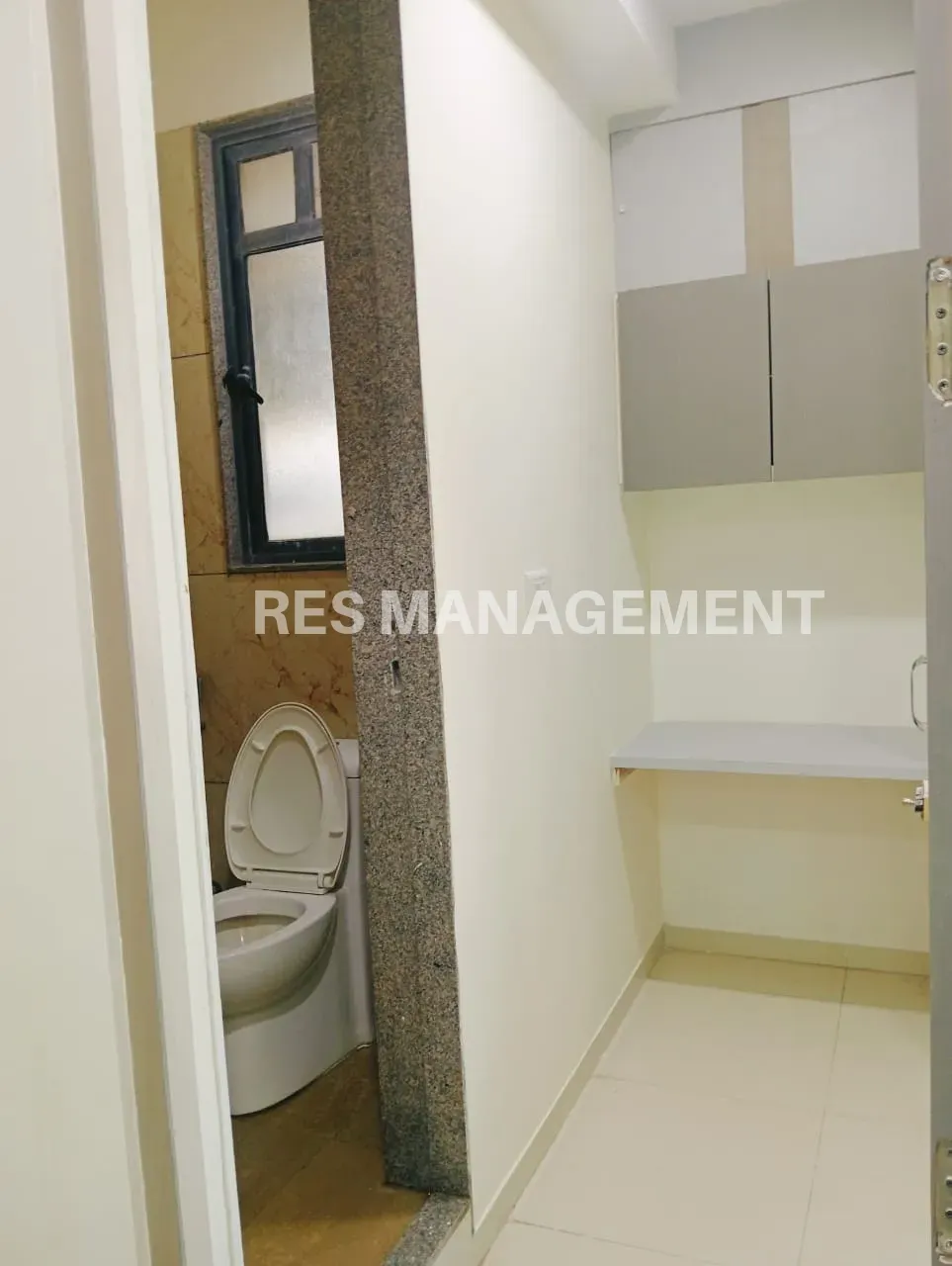 Fully Furnished office for Rent SG Highway 2 cabin 12 seating