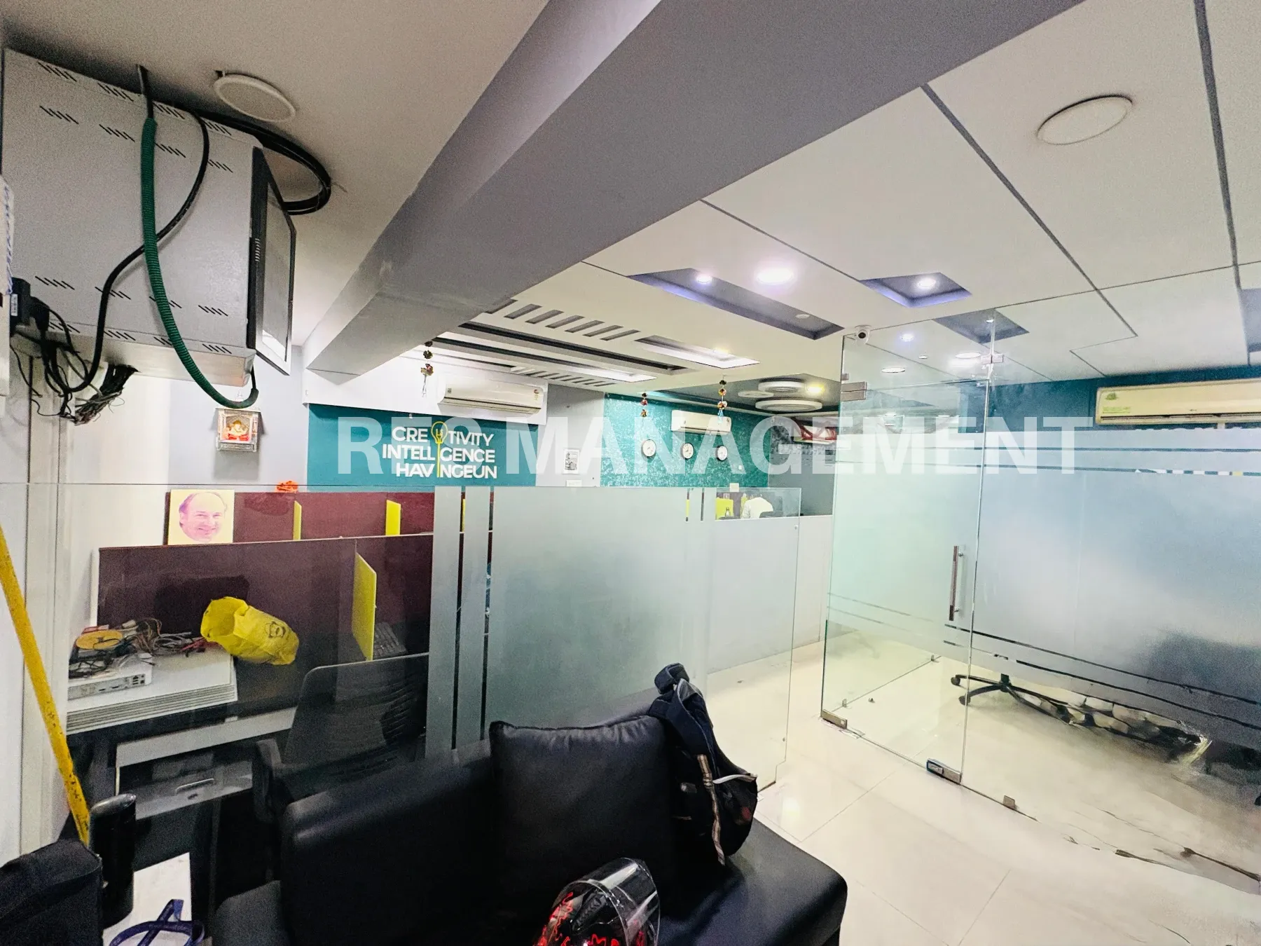 Fully Furnished office for Rent vastrapur 1 cabin 22 seating