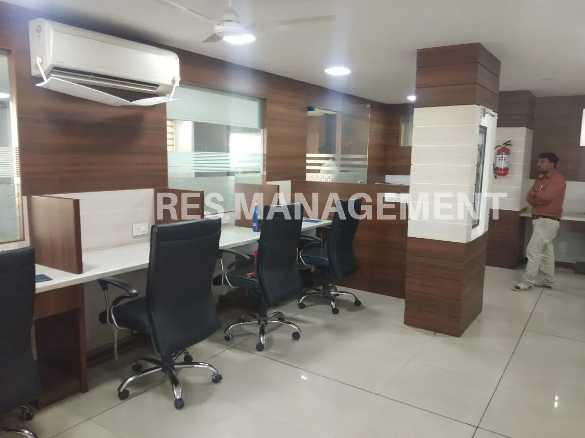 Fully Furnished office for Rent naranpura 1 cabin conference 50  seating