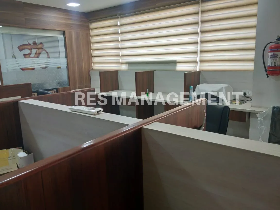 Fully Furnished office for Rent naranpura 1 cabin conference 50  seating