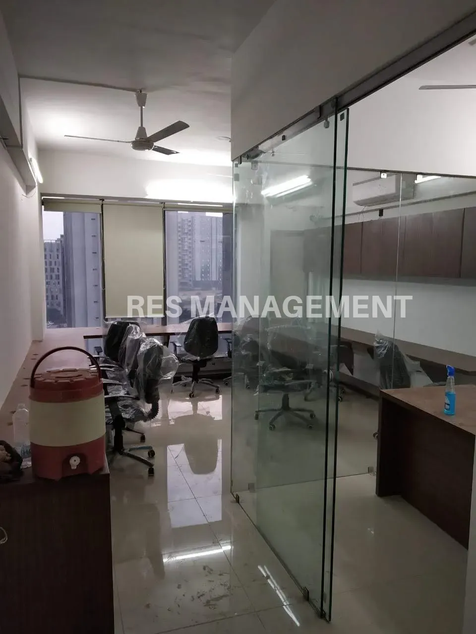 Fully Furnished office for Rent prahladnagar  1 cabin 9 seating