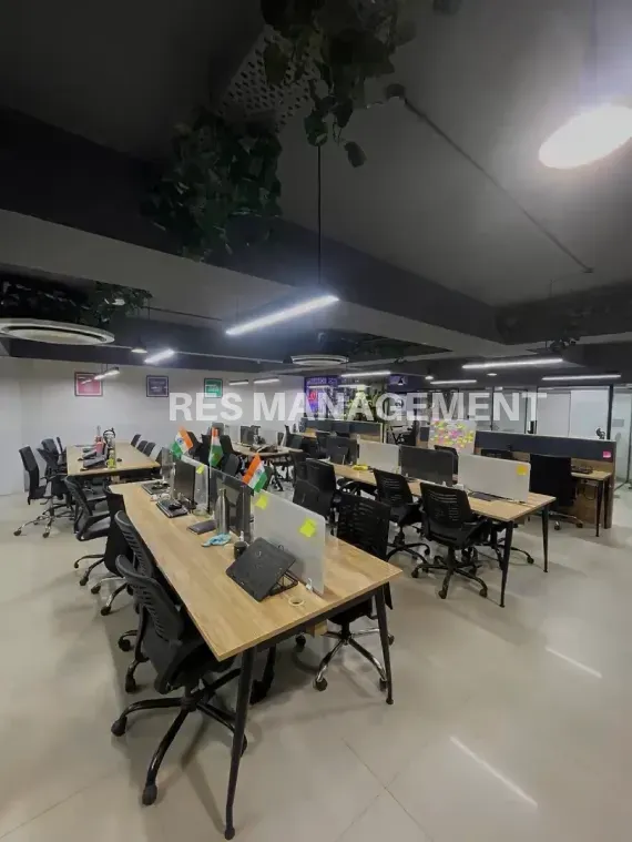 Fully furnished office for rent in Shivranjini 100 seats 