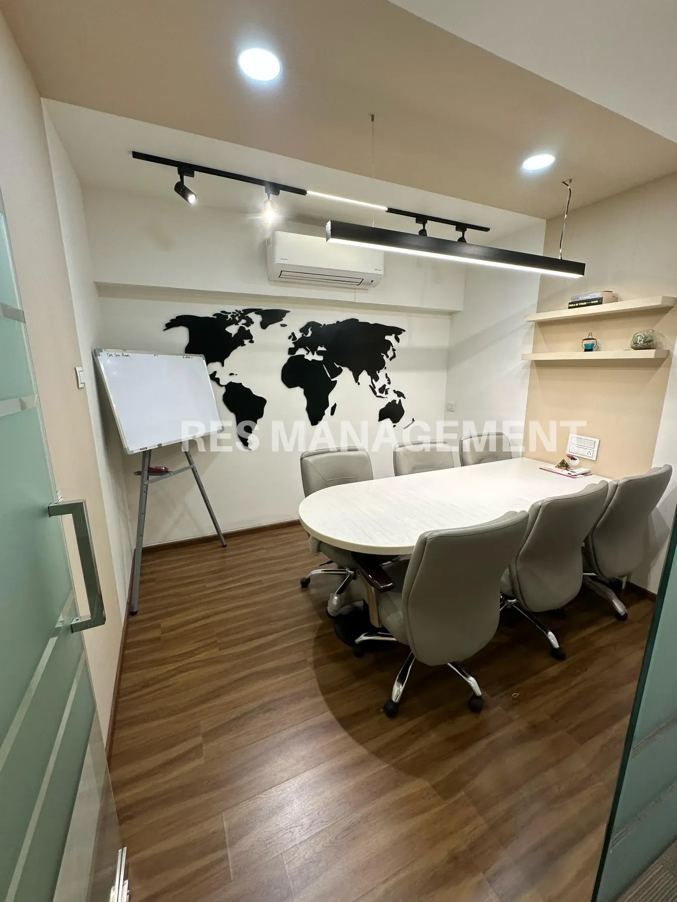 Fully Furnished office for Rent Sindhubhavan road 1 cabin conference 2 seating