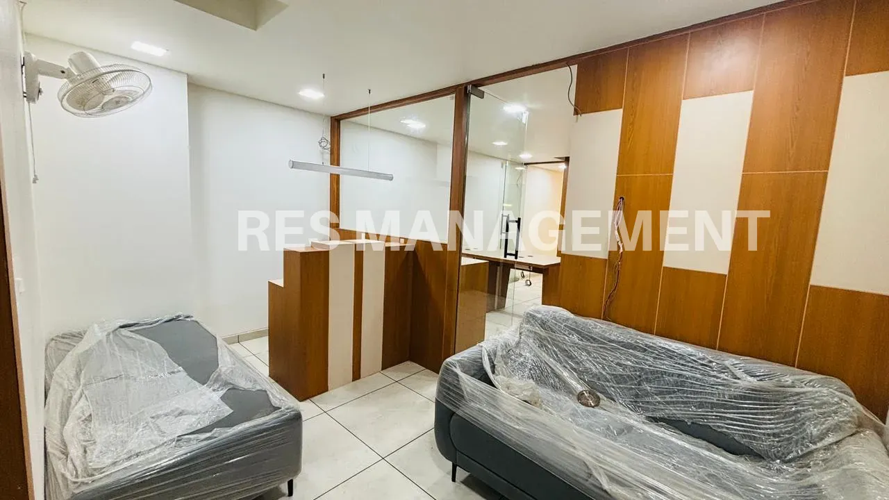 Fully Furnished office for Rentin PRahladnagar 1 cabin 7 seating