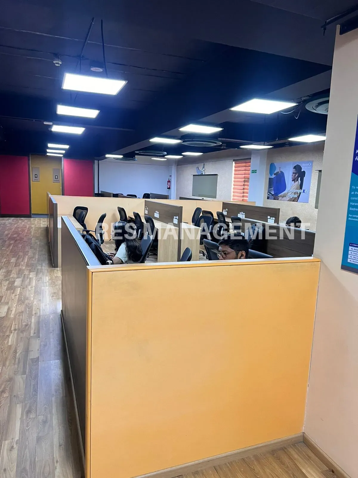 Fully Furnished office for Rent Sg Highway 700 Work station 35 cabin conference 42000 sq.ft.