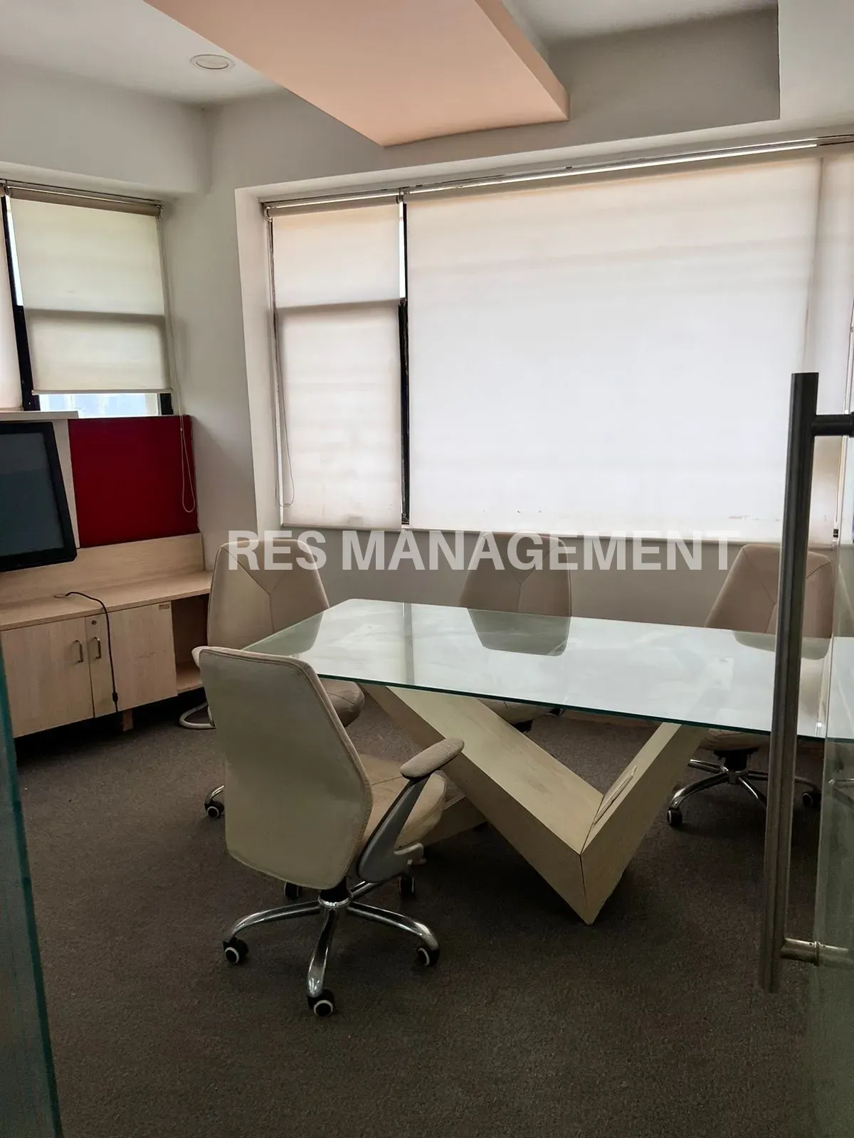 Fully Furnished office for Rent Sg Highway 700 Work station 35 cabin conference 42000 sq.ft.