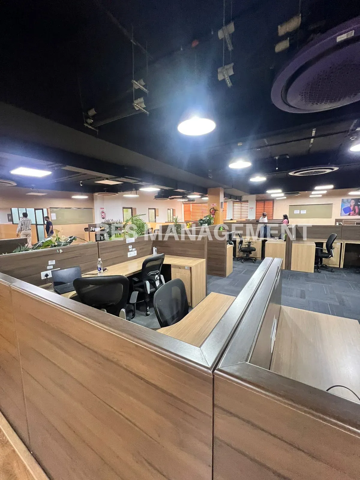 Fully Furnished office for Rent Sg Highway 700 Work station 35 cabin conference 42000 sq.ft.
