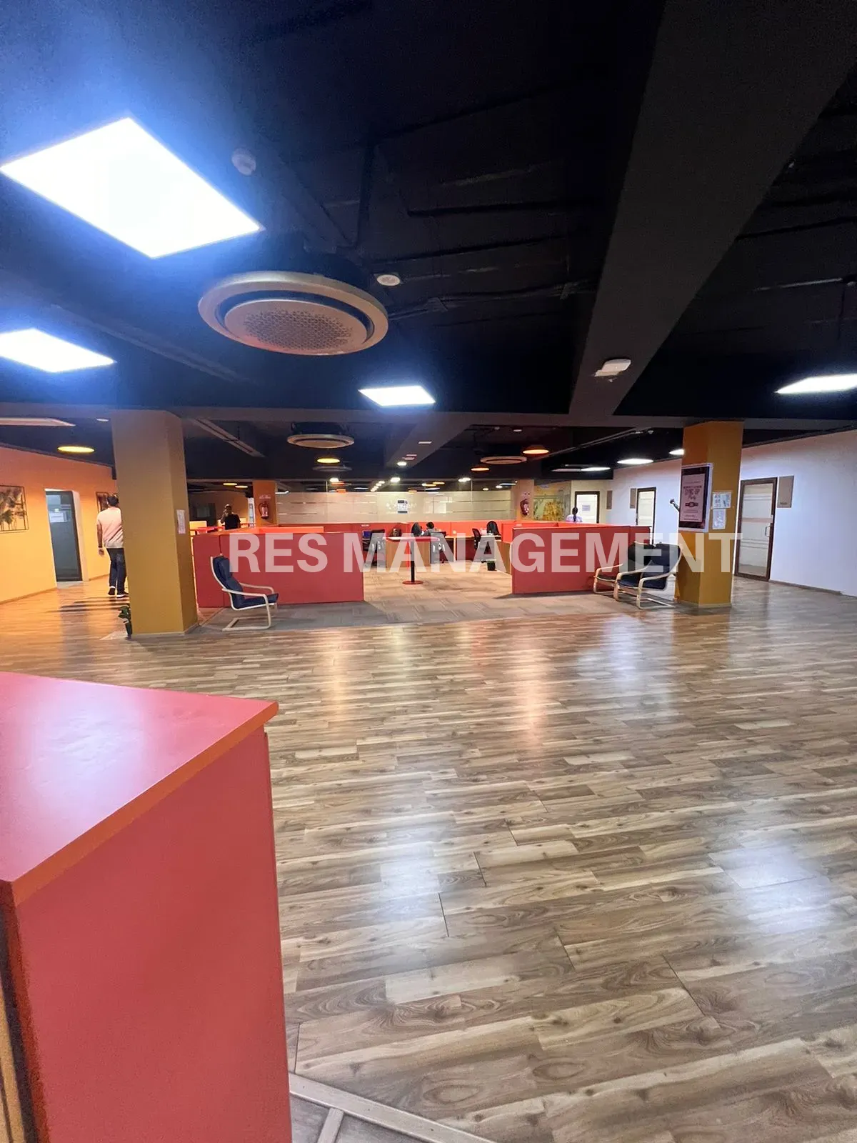 Fully Furnished office for Rent Sg Highway 700 Work station 35 cabin conference 42000 sq.ft.