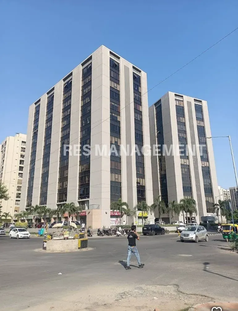 Fully Furnished office for Rent Prahladnagar 2 cabin 6 seating