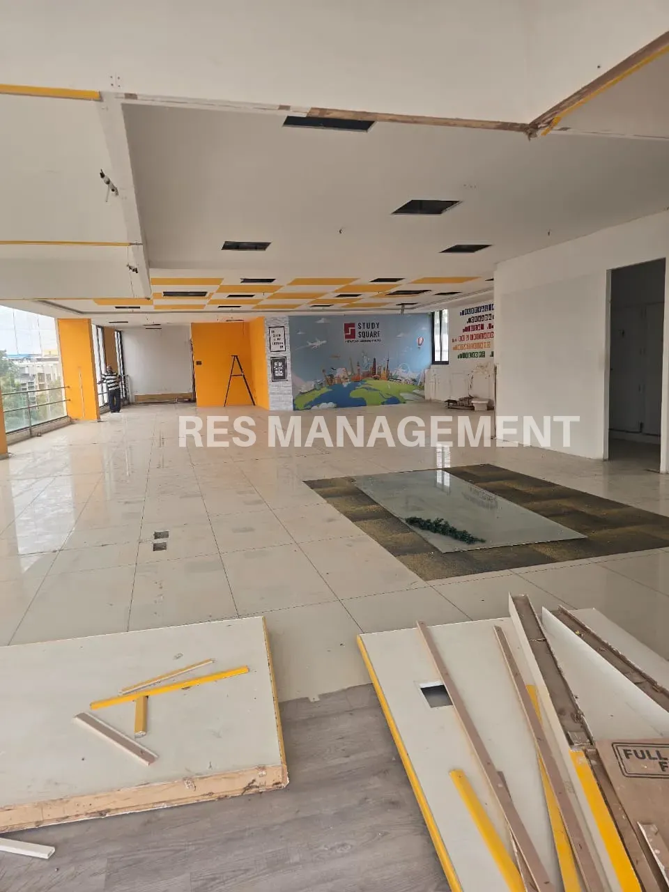 Road Facing office For Rent in CG Road with Big Frontage