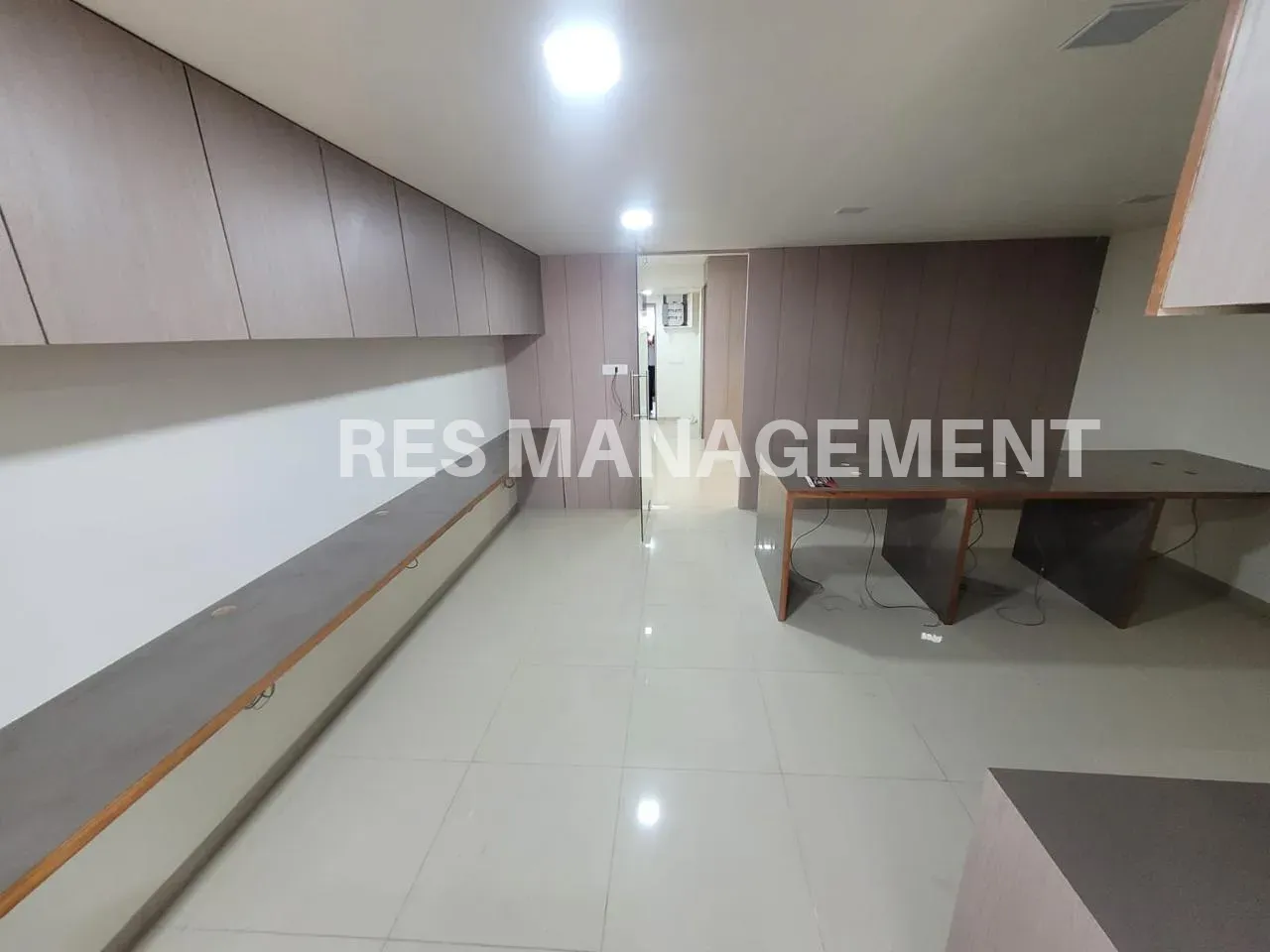 Fully Furnished office for Rent in SG Highway 2 cabin 14 seating