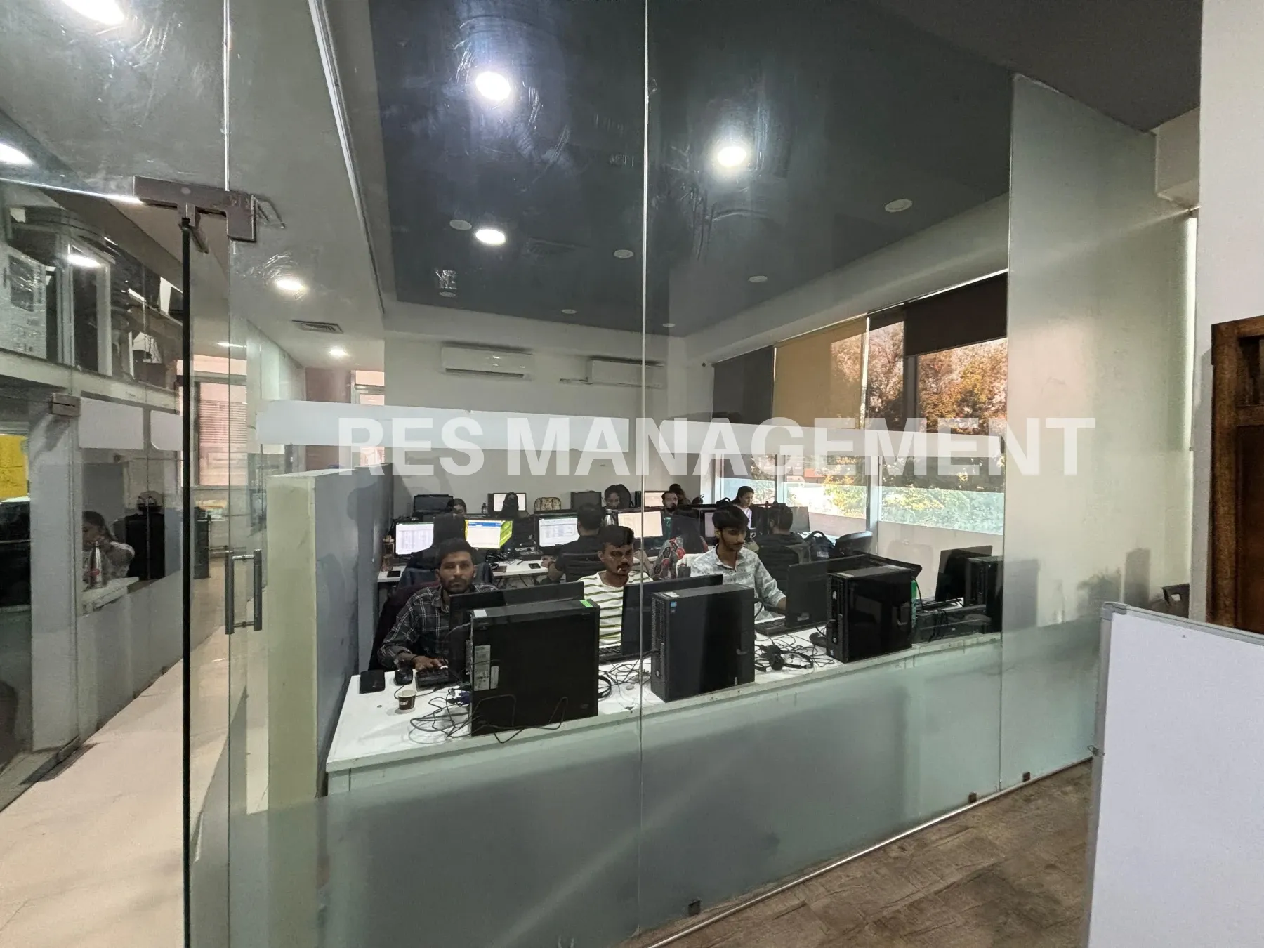 Fully Furnished office for Rent Sg highway 2 cabin conference 30 seating