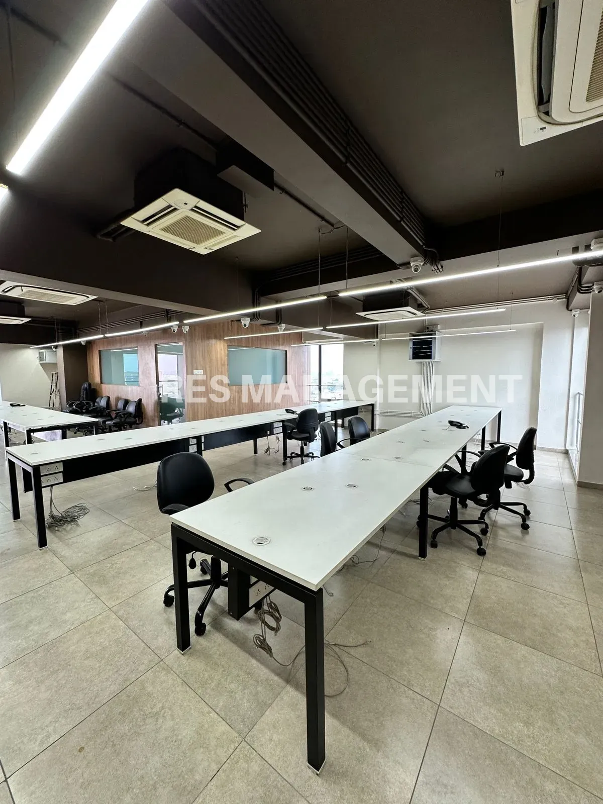 Maple Trade centre Thaltej
