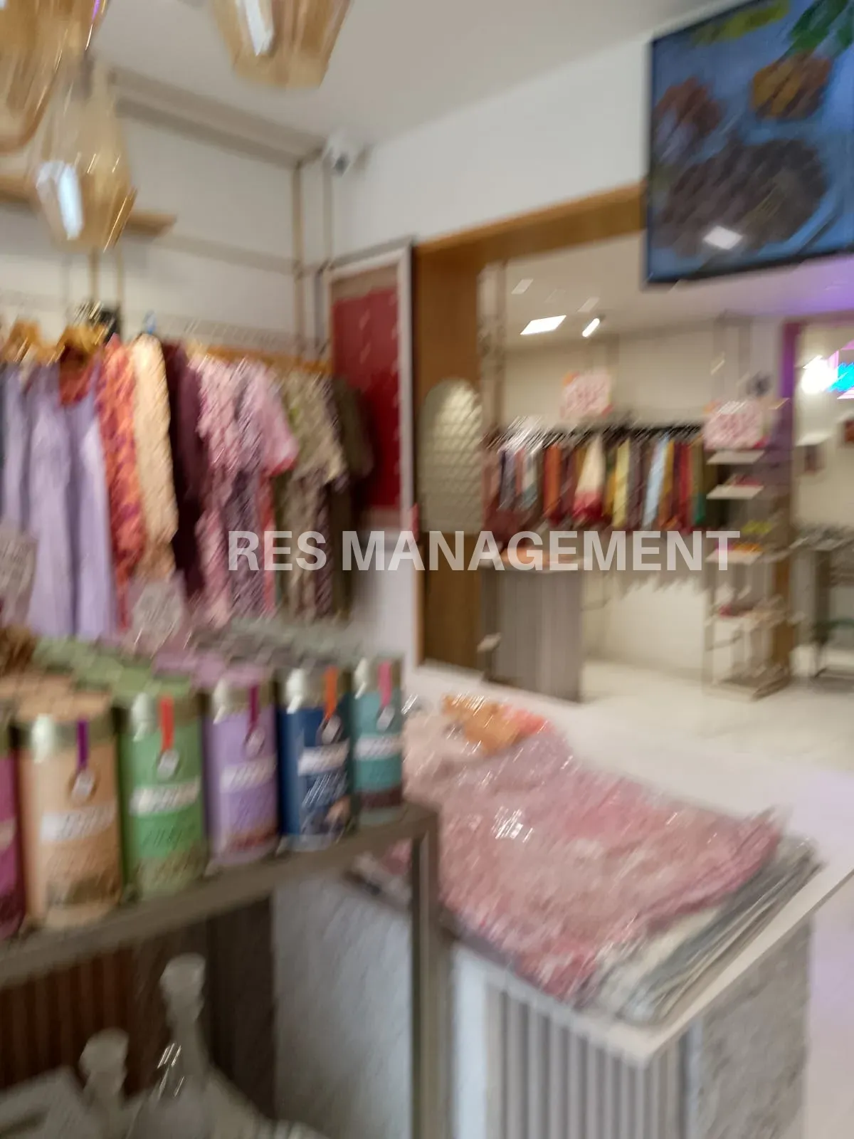 INDIVIDUAL SPACE GF SHOWROOM BODAKDEV AHMEDABAD