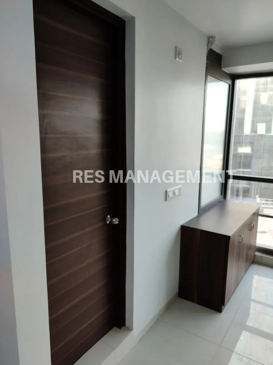 WESTGATE BUSINESS BAY SG HIGHWAY AHMEDABAD