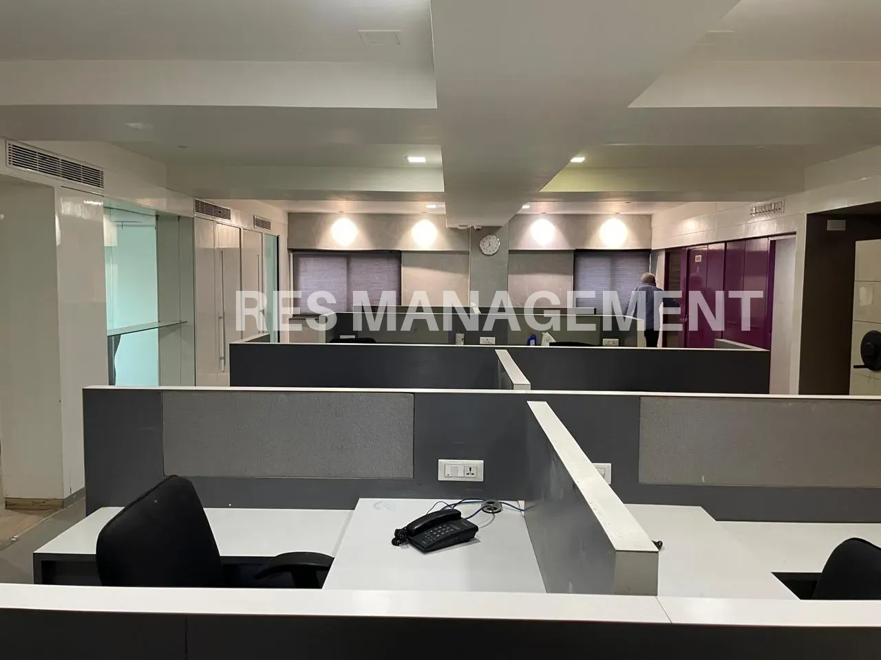 DEVARC MALL SG HIGHWAY AHMEDABAD