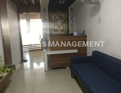 Fully Furnished office for Rent naranpura 1 cabin conference 50  seating