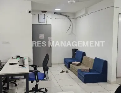 Fully Furnished office for Rent Vijay Cross road NAvrangpura 1180 sq.frt. 