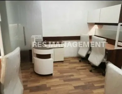 Fully Furnished office for Rent in Westgate business Bay SG Highway 1 cabin 11 seating