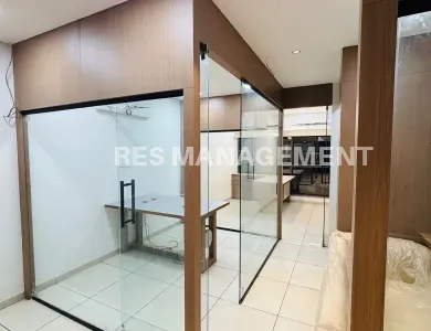 Fully Furnished office for Rent iscon Ambali Road with 2 cabin 6 seating