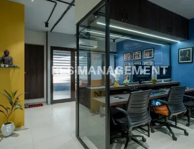 whatsapp-image-2025-04-21-at-11-52-58-am-1-