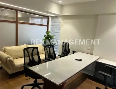 Fully Furnished office for Rent Shilp Epitome Bodakdev 1 cabin 5 seating