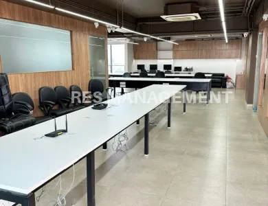 Maple Trade centre Thaltej