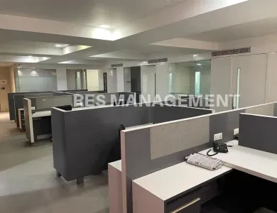 DEVARC MALL SG HIGHWAY AHMEDABAD