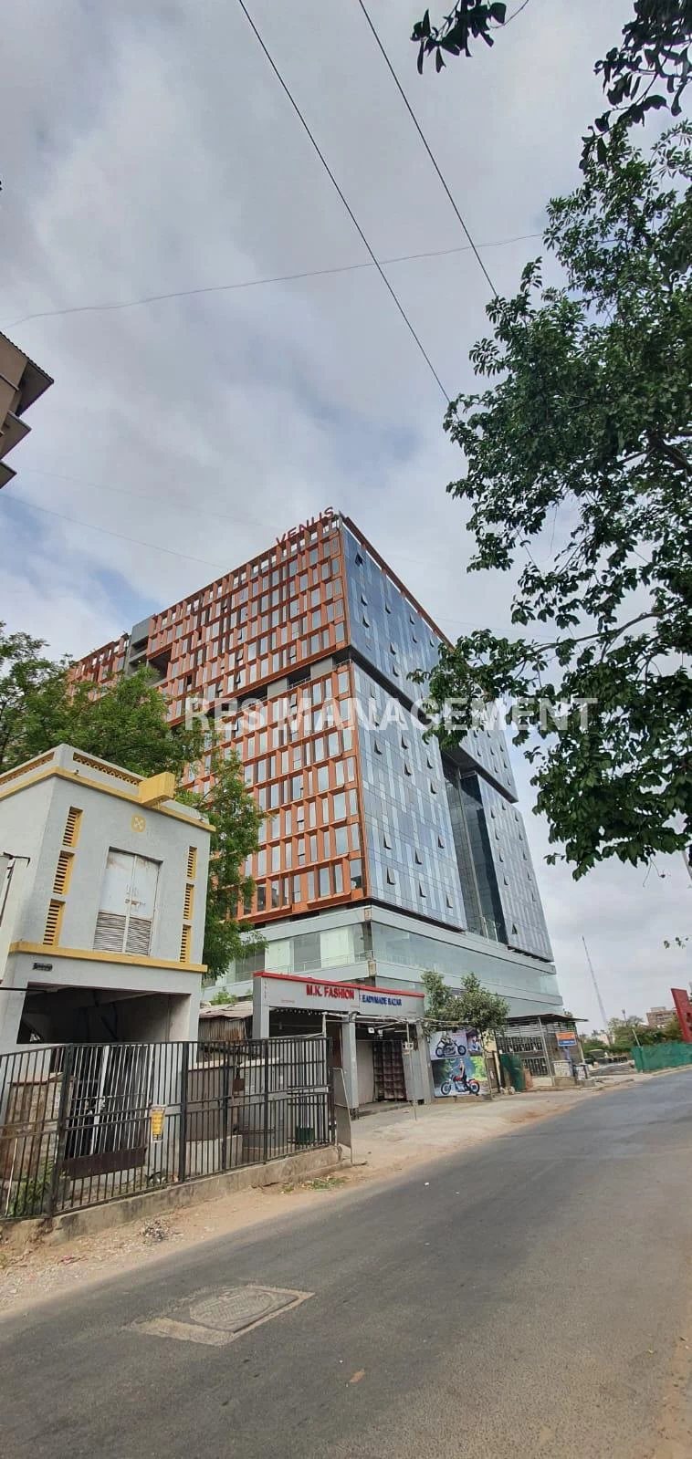 Office for Rent in Venus Stratum, Nehru Nagar, Ahmedabad