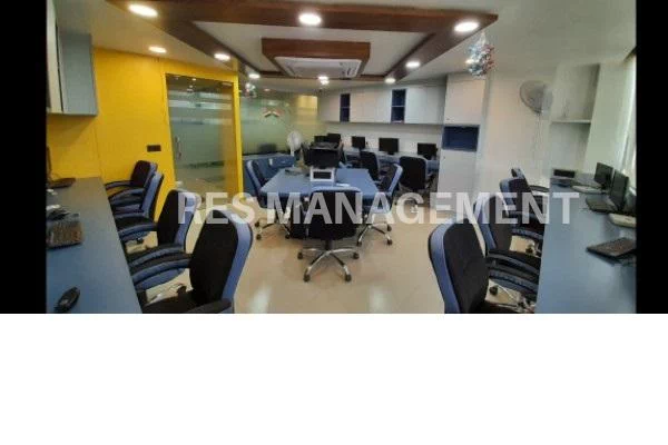 920ft office for rent Shivalik shilp iscon cross road