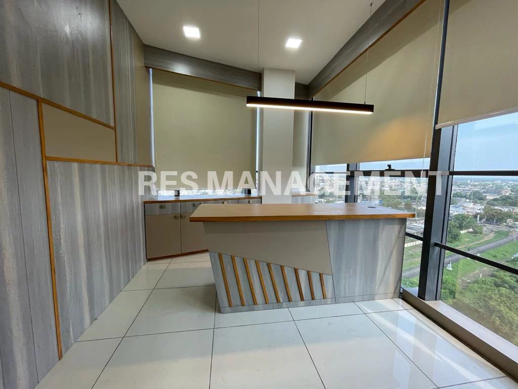 926 ft  Fully furnished office For Rent In World trade tower