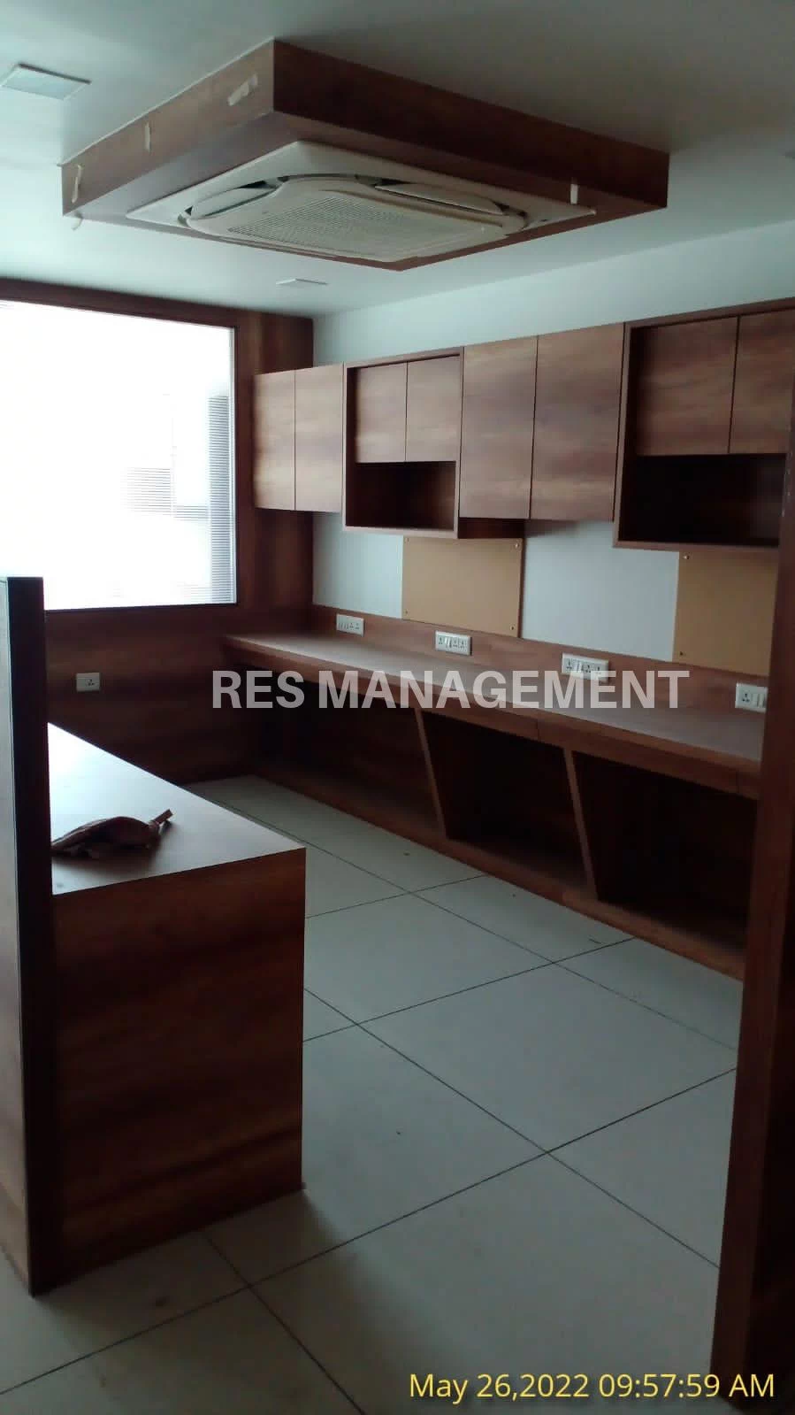 Office Space for Rent in Ratnakar Nine Square, Vastrapur, Ahmedabad