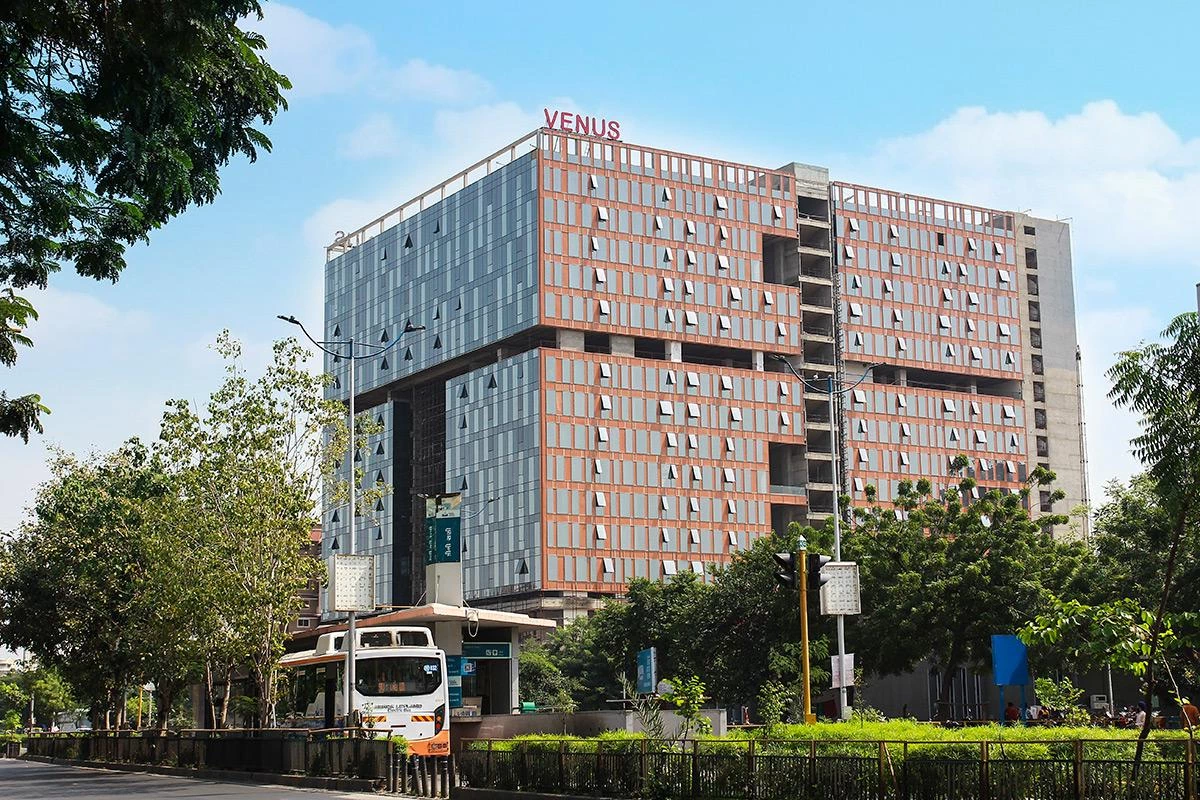 Fully Furnished Office for Sale in Venus Stratum, Nehrunagar, Ahmedabad