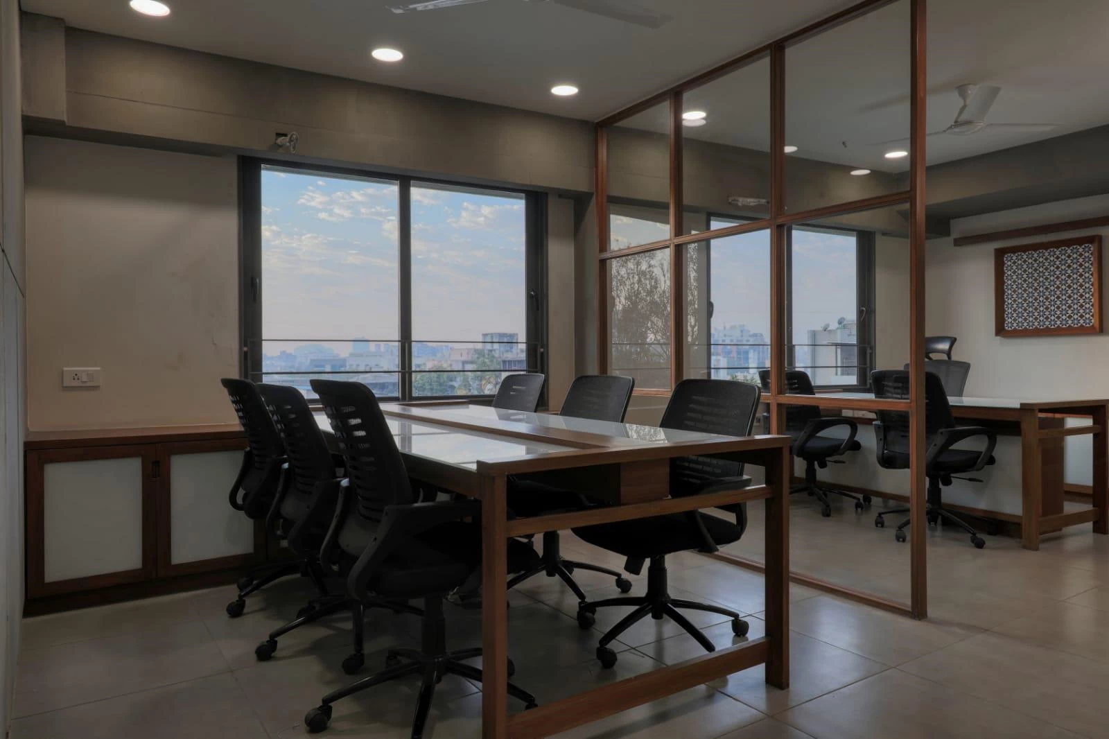 931 sq.ft. Fully Furnished Office For Rent CG Road 2 cabin 6 seating