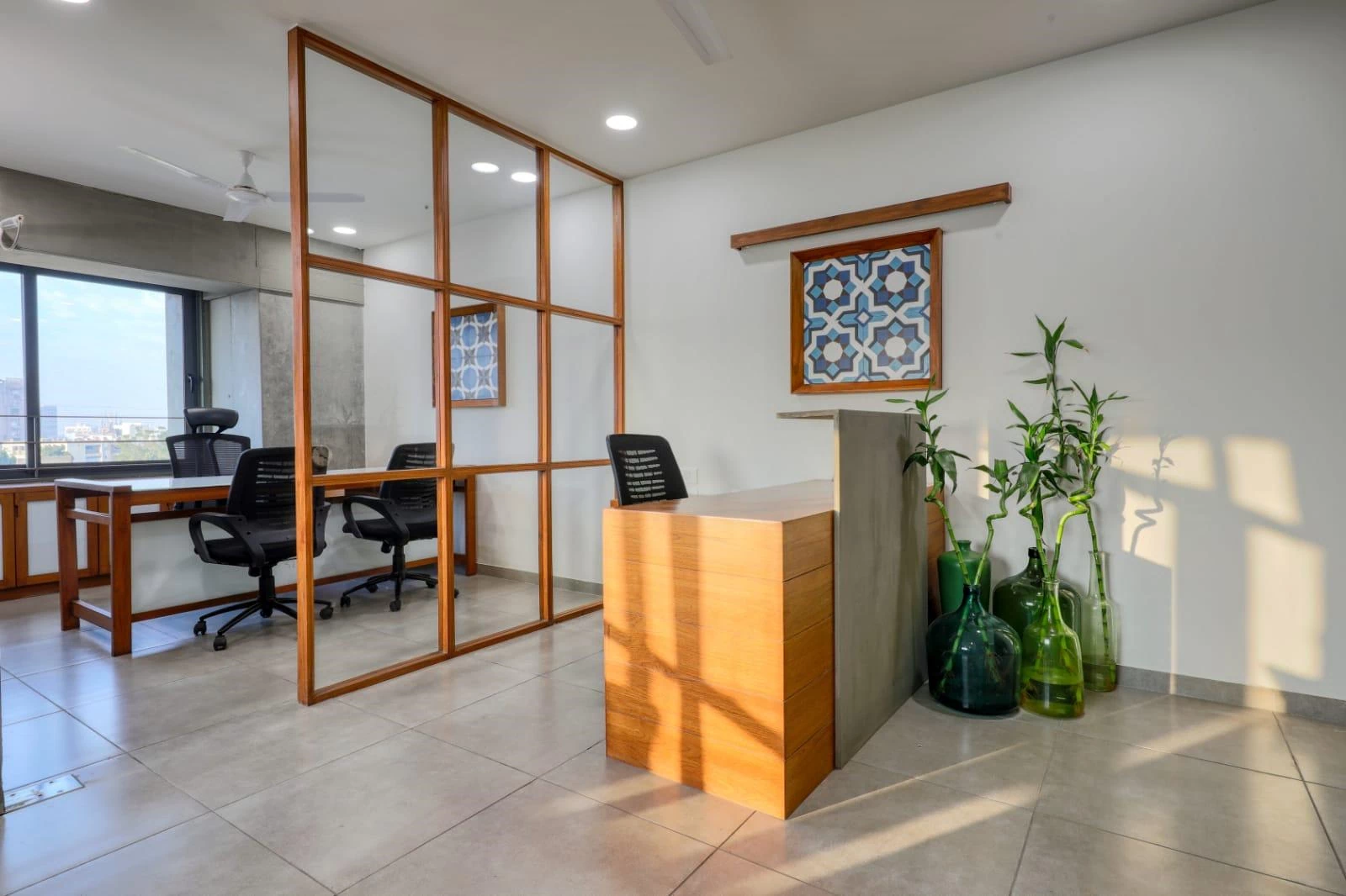 931 sq.ft. Fully Furnished Office For Rent CG Road 2 cabin 6 seating