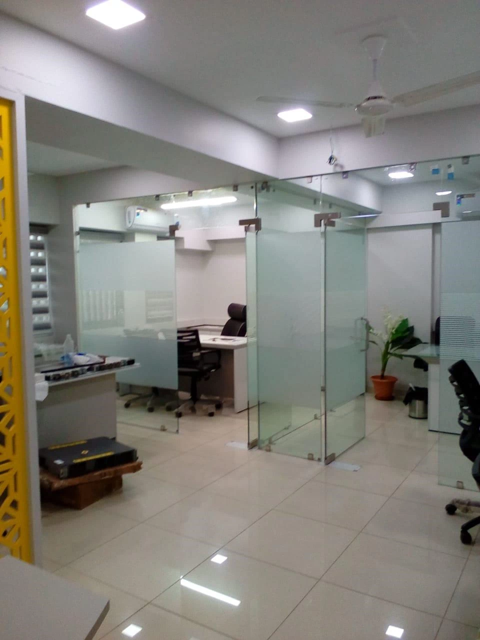 Office for Rent in Sakar IX, Ashram Road, Ahmedabad