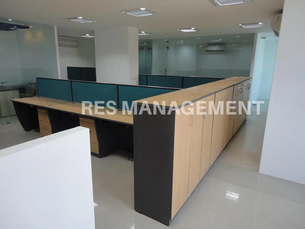 Pinnacle, Prahlad nagar