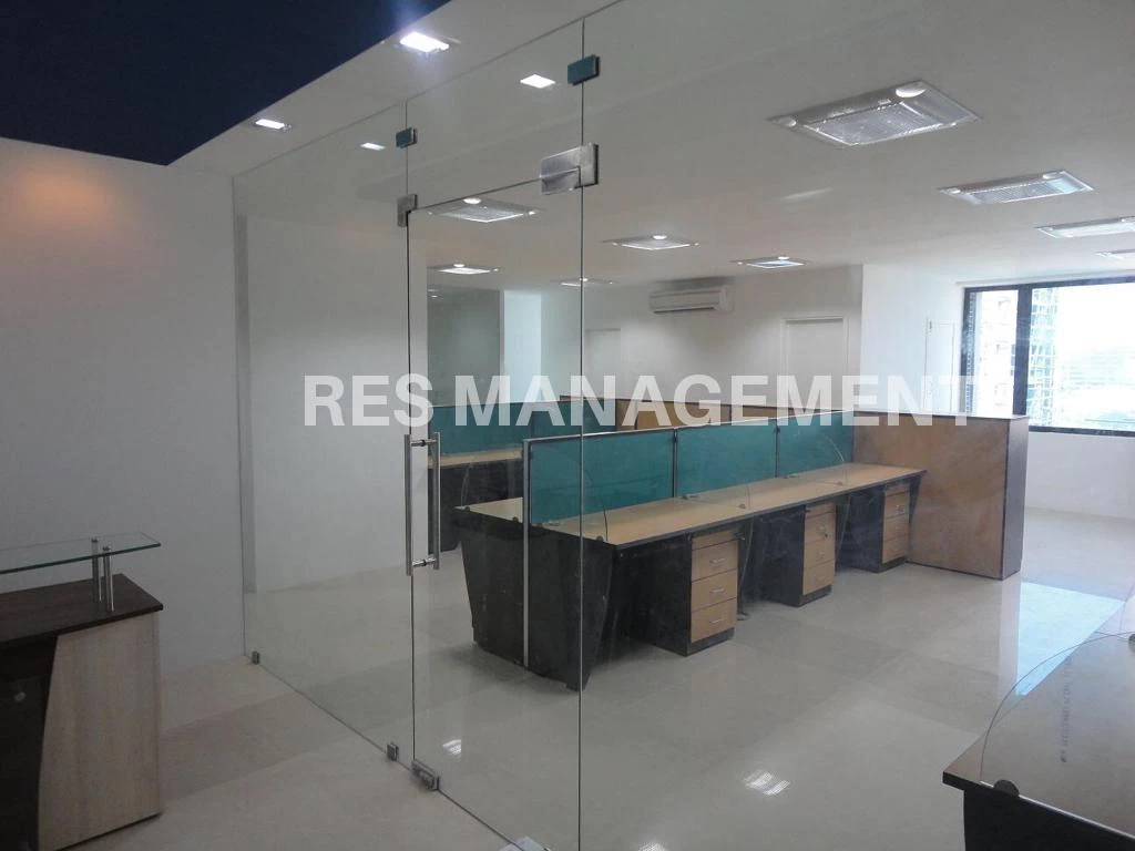 Pinnacle, Prahlad nagar