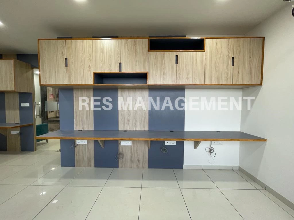 World Trade Tower,  SG Highway