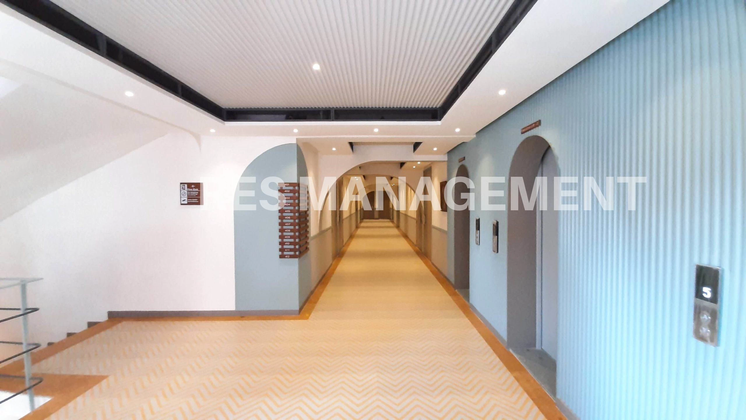 Majestic in Ellisbridge, Ahmedabad