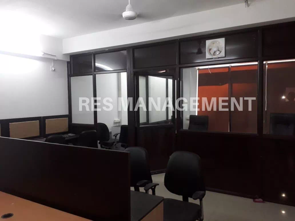 2 cabin 7 seating Fully furnished office for Rent Goyal palladium