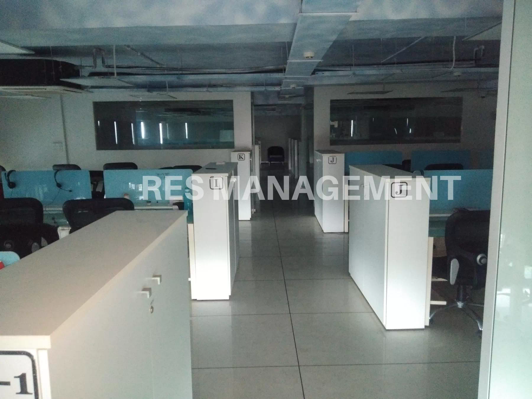 5 cabin conference 200 seating Fully furnished office For Rent In kp epitome