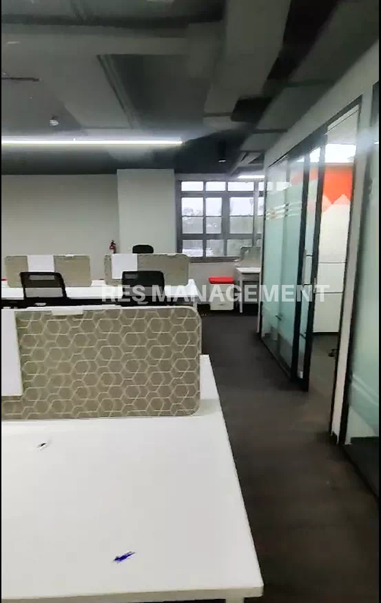 31 seater Manage space office in iscon ambli road