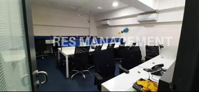 1805 ft office With fully furnished Sg Highway 4 cabin conference 37 seating