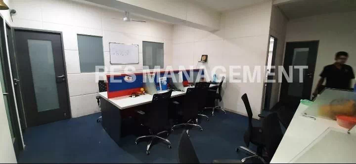 1805 ft office With fully furnished Sg Highway 4 cabin conference 37 seating