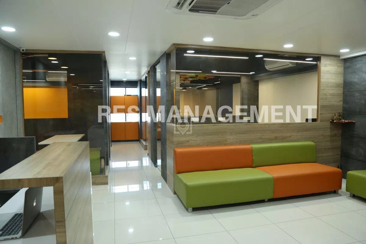 2800 ft fully furnished office on Rent Science city Road